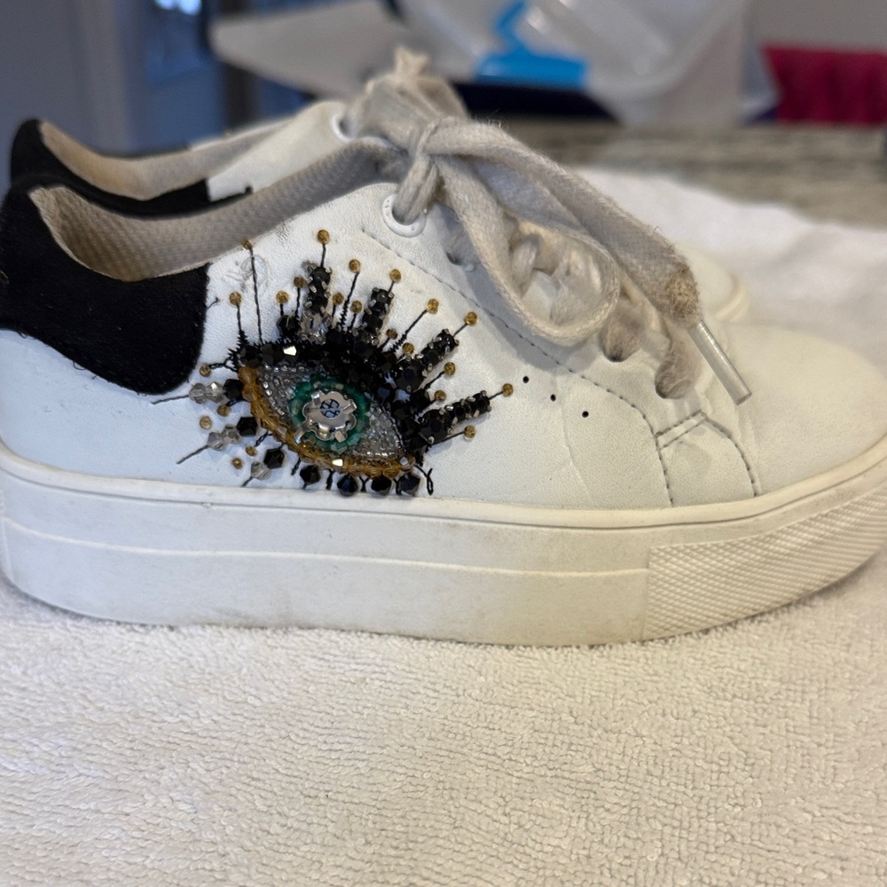 Kurt Geiger White and Black Sneakers